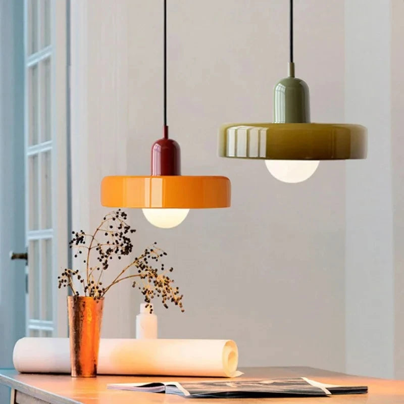 Bauhaus Pendelleuchte aus Mundgeblasenem Glas