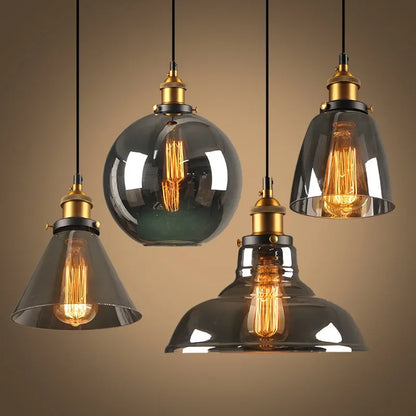 Nordische Glas-Pendelleuchte im Industrial-Vintage-Stil