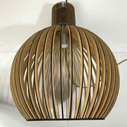 Handgefertigte Vogelkäfig-Pendelleuchte aus Holz