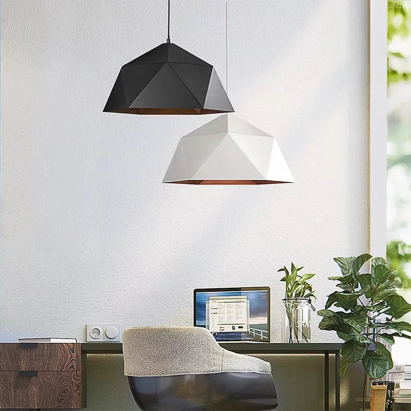 Industrielle Loft-Pendelleuchte aus Metall